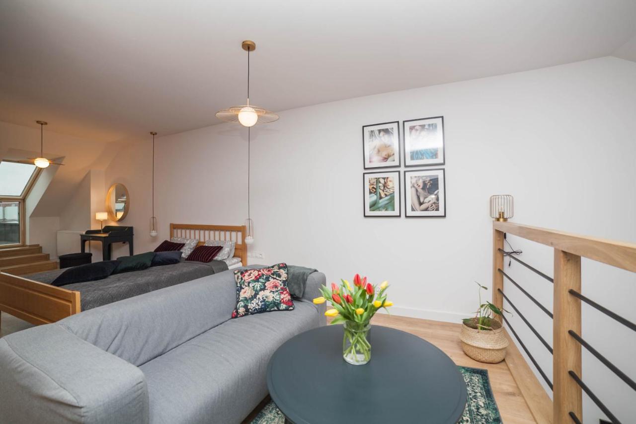 Mragowo Dwupoziomowy Apartament Indygo 85M2 Z Widokiem Na Jezioro Экстерьер фото